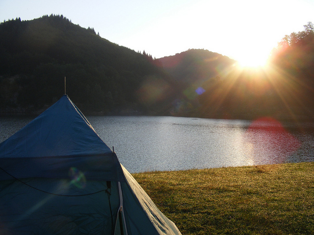 A Weekend Camping Trip Is Enough to Reset Your Internal Clock