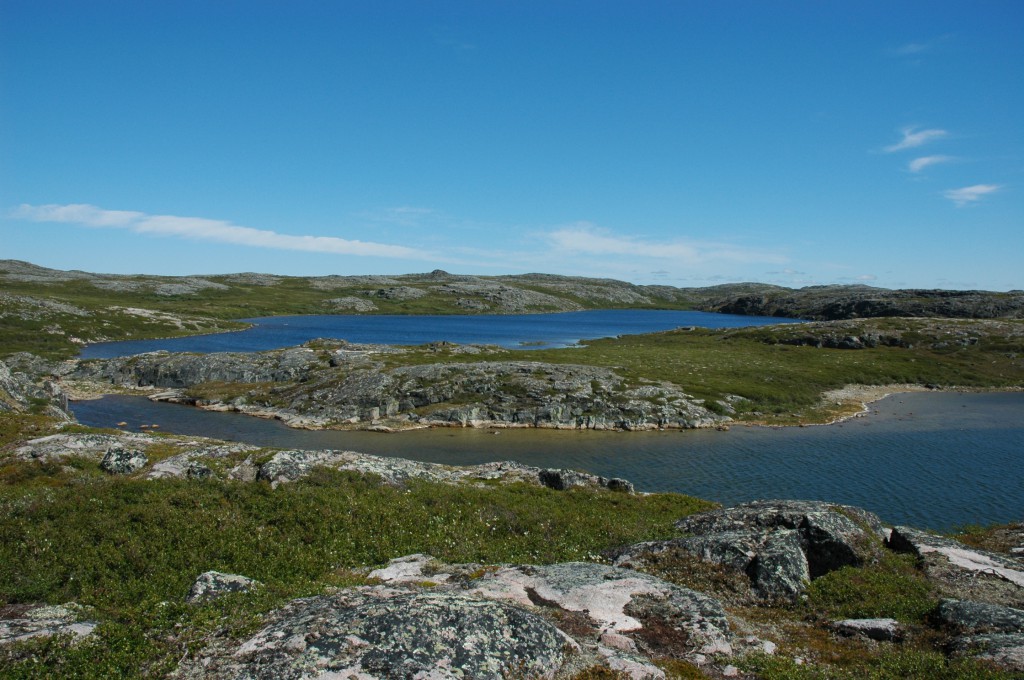 A view of 2.7 billion-year-old continental crust that holds evidence of much older oceanic crust near Nunavik in northern Quebec. (Credit Alexandre Jean)