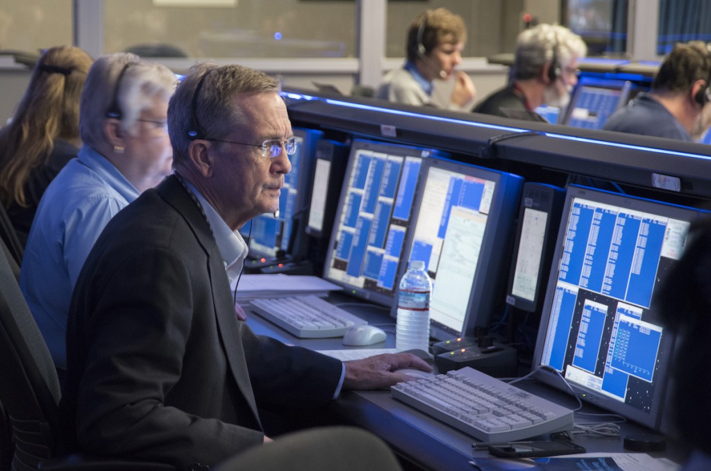 Earl Maize Earl Maize waits intently for a confirming signal from Cassini at the start of the Grand Finale orbits in April. (Credit: NASA/JPL/Bob Paz)