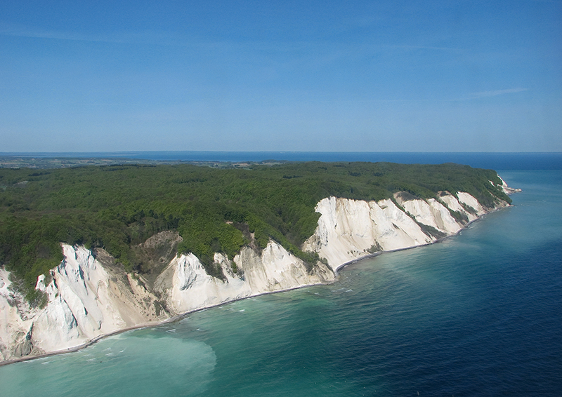 The MÃ¸ns Klint cliffs in Denmark. Wikimedia Commons.