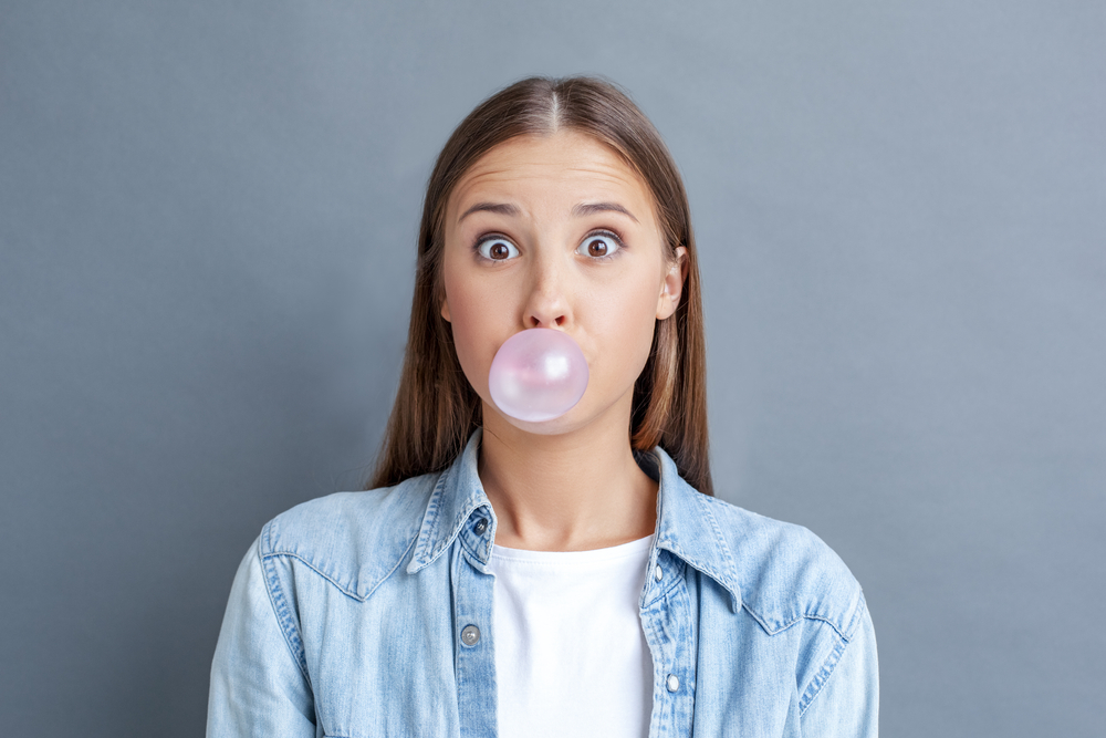 Chewing Gum While Walking Burns More Calories, Researchers Say
