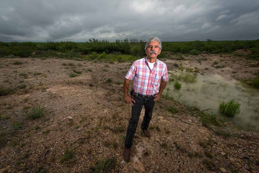 Borderland Rebellion: One Texas Naturalist Takes Conservation Into His Own Hands