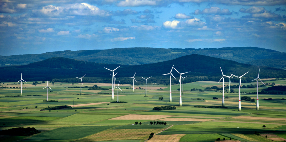 Large-Scale Wind Farms Could Warm the U.S.