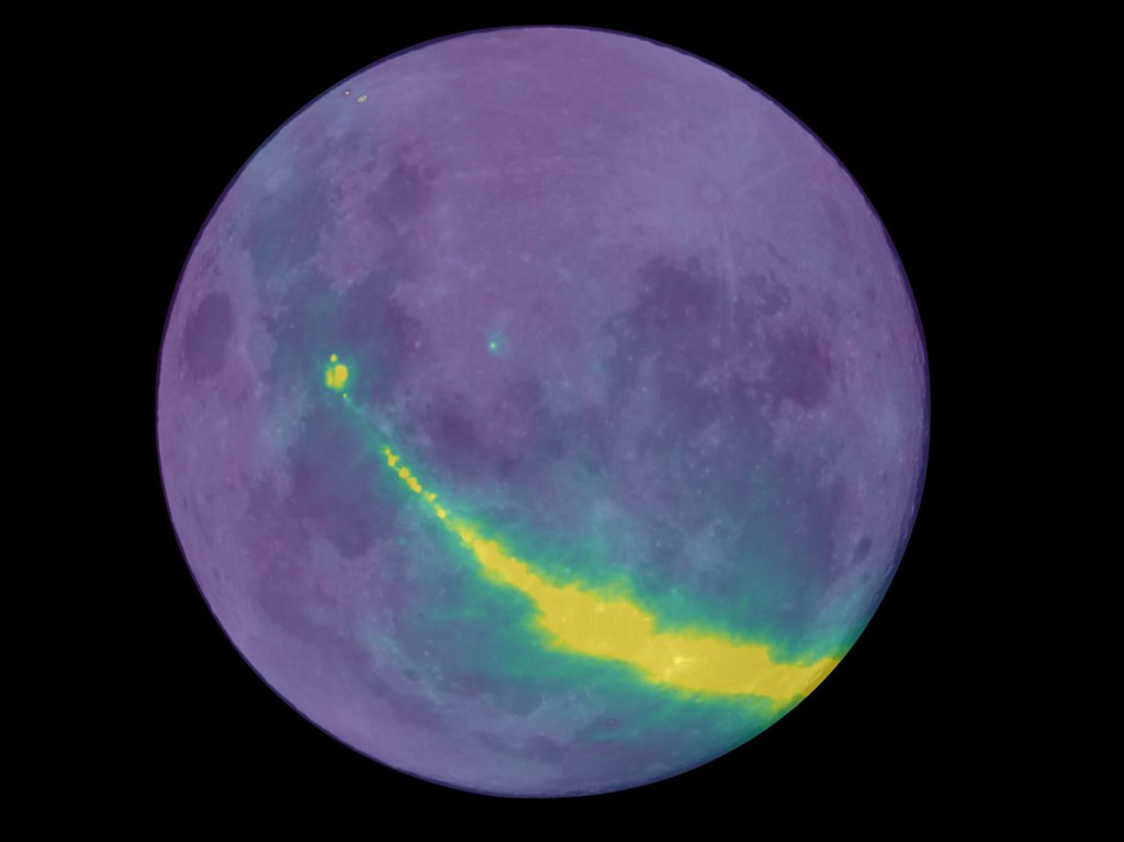 Astronomers Catch Milky Way Radio Waves Bouncing Off the Moon