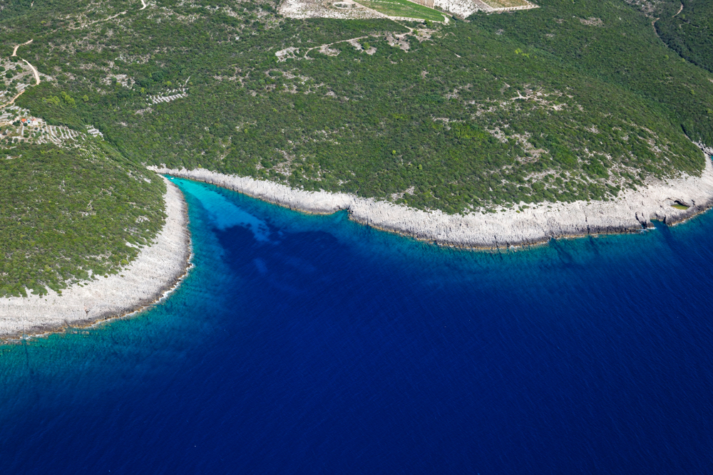 Underwater Road Leads to Ancient Hvar Settlement